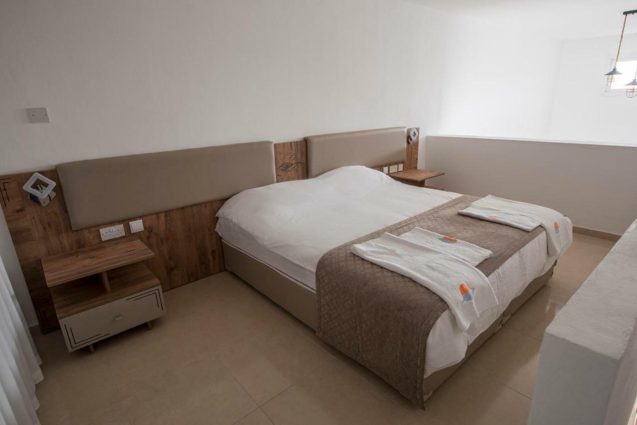 Deniz Airport Suites Lefkoşa Dış mekan fotoğraf
