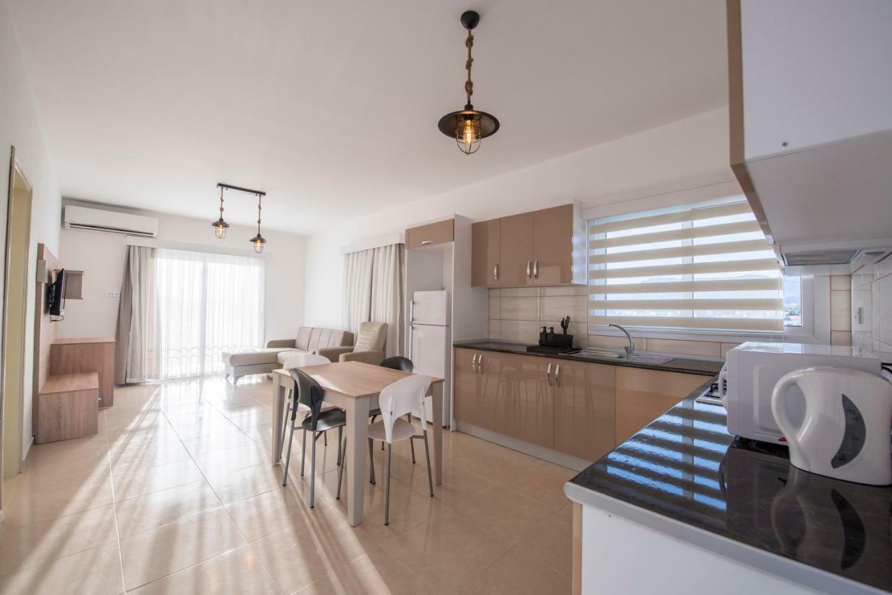 Deniz Airport Suites Lefkoşa Dış mekan fotoğraf