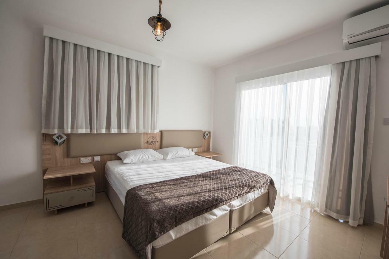 Deniz Airport Suites Lefkoşa Dış mekan fotoğraf